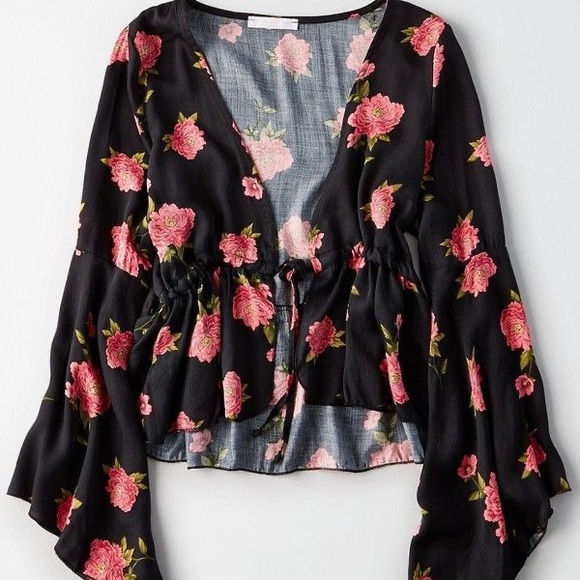 Tied front bell sleeve top - Picture 2 of 4